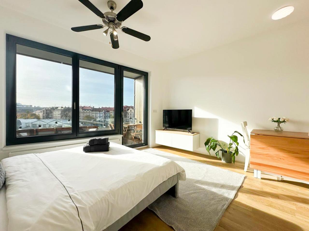 Vila Vinice Prague Exterior photo