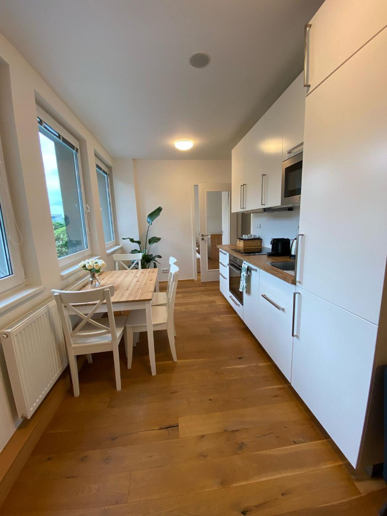 Vila Vinice Prague Exterior photo